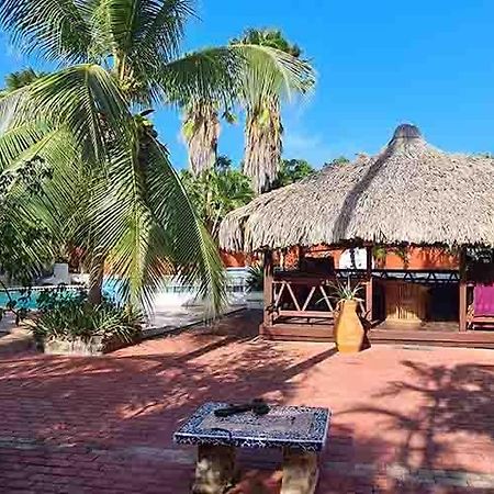 Woodstock Palmresort Curacao Вилемстад Екстериор снимка