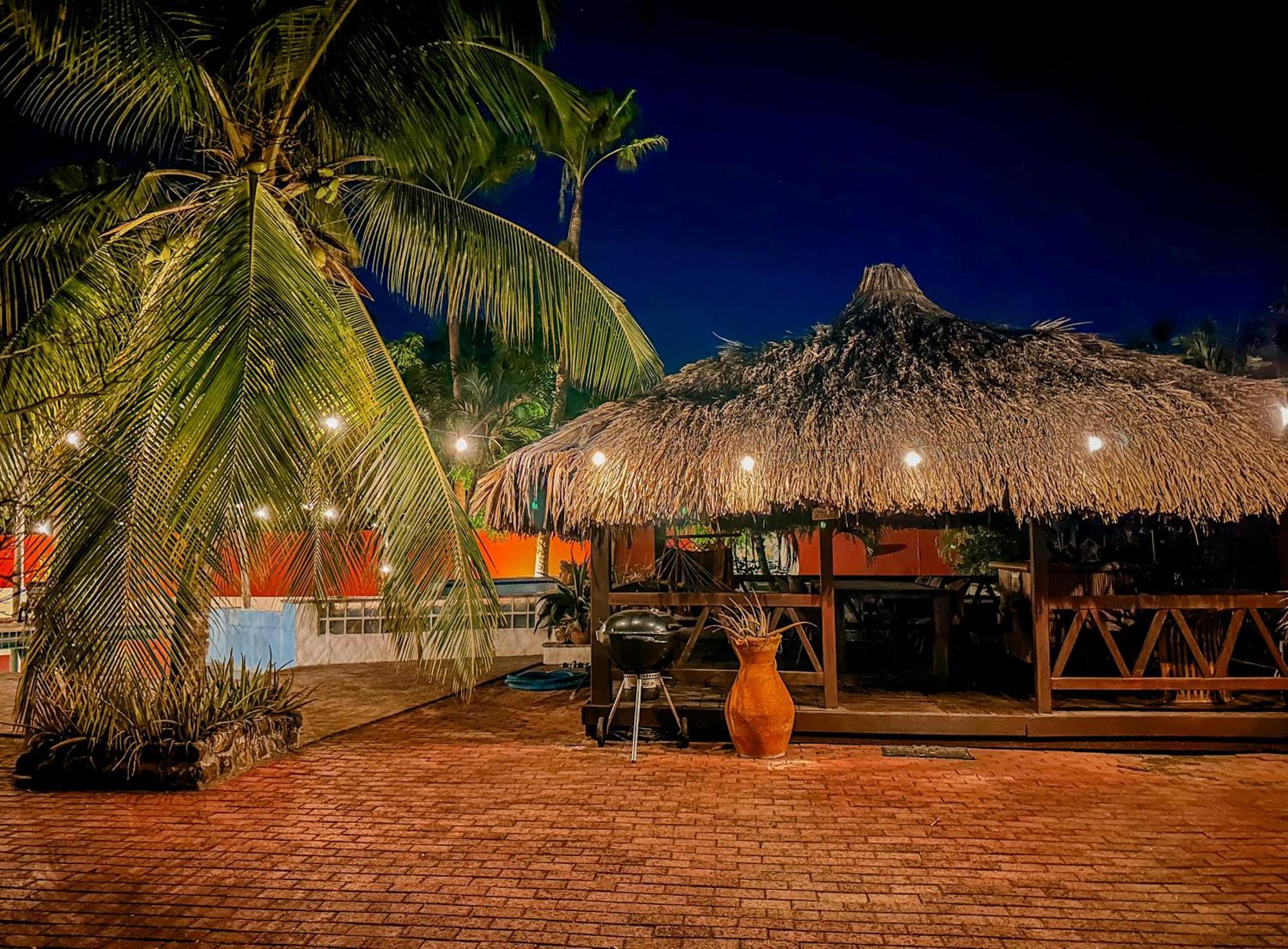 Woodstock Palmresort Curacao Вилемстад Екстериор снимка