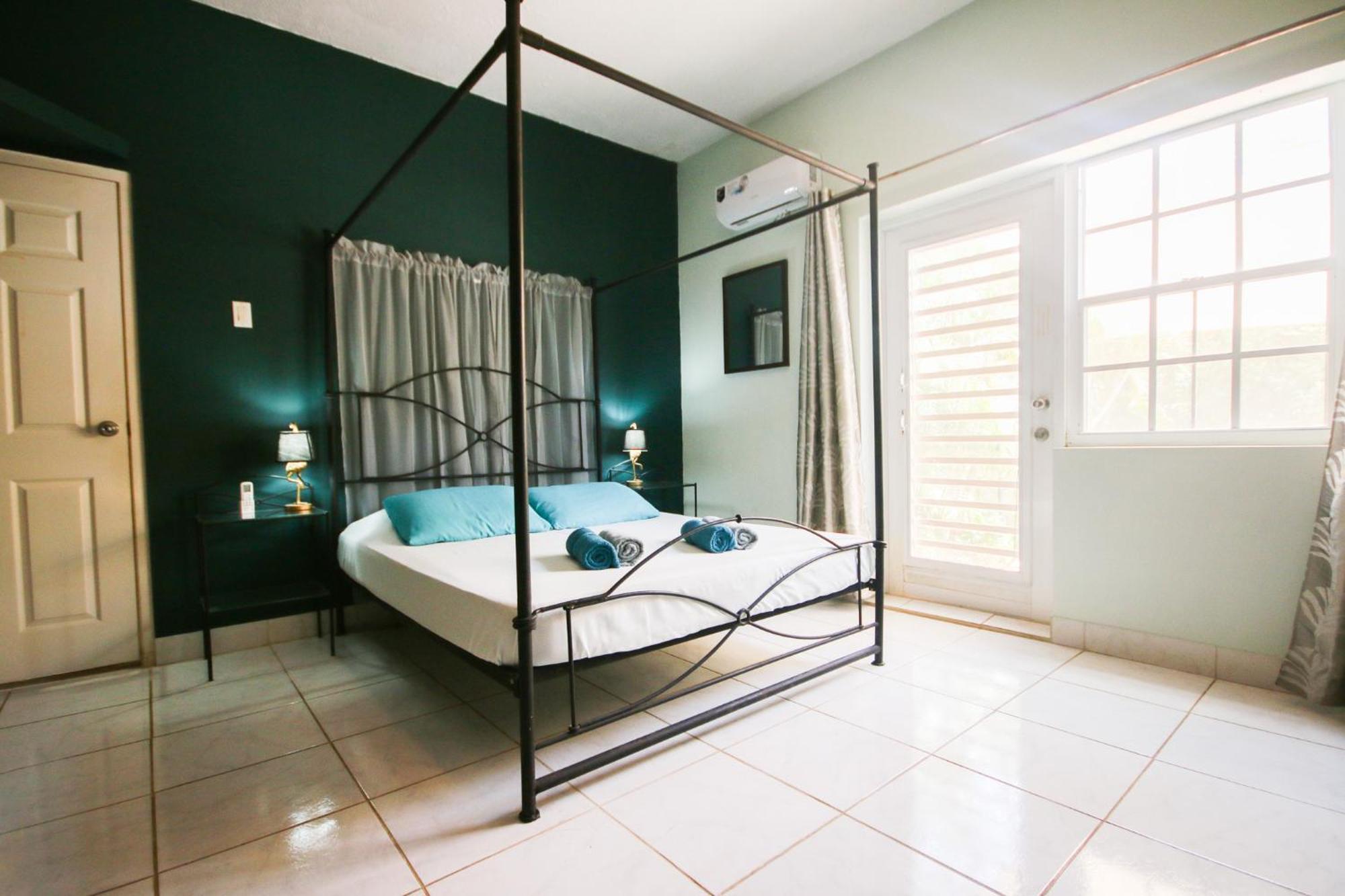 Woodstock Palmresort Curacao Вилемстад Екстериор снимка