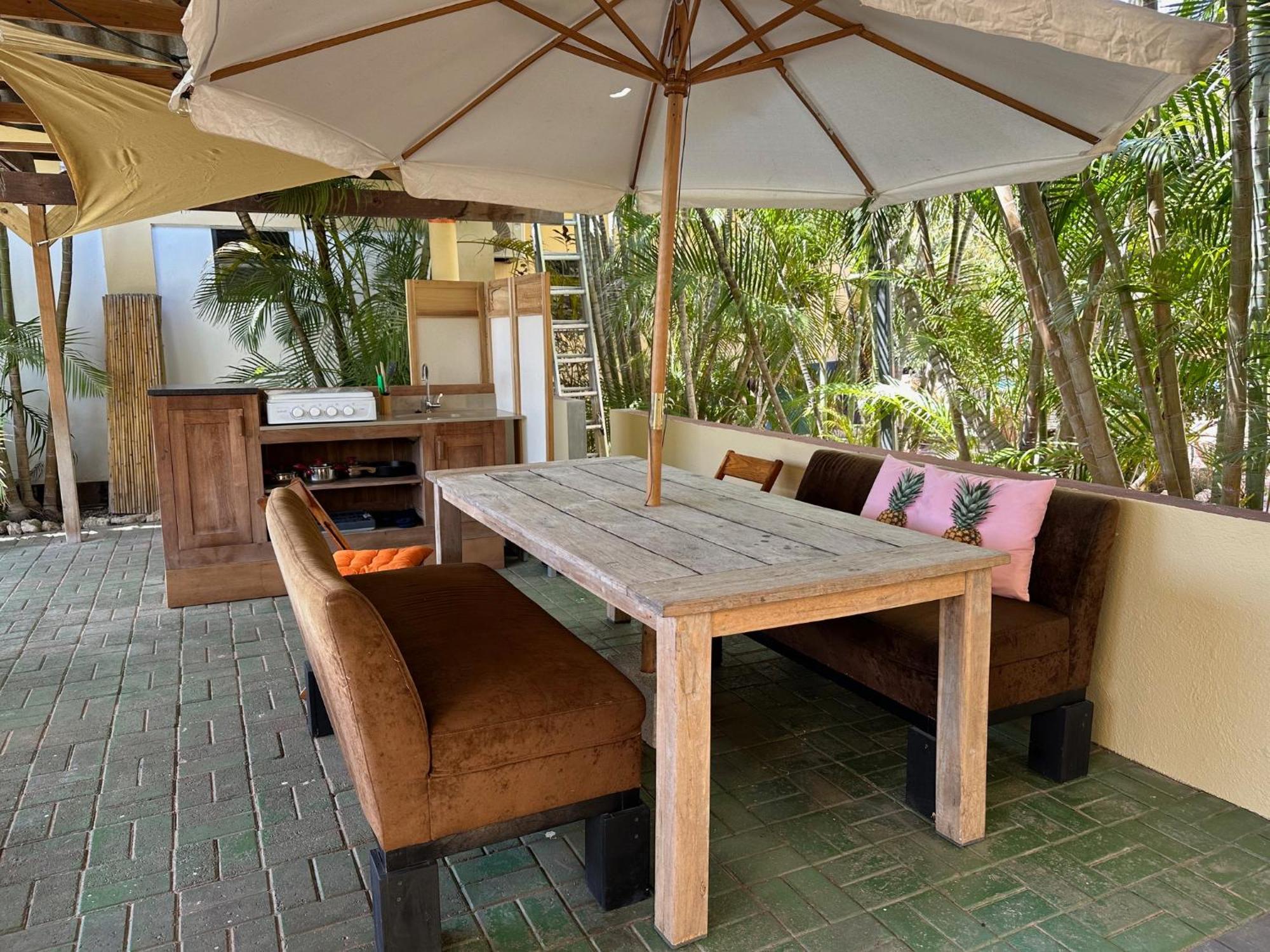 Woodstock Palmresort Curacao Вилемстад Екстериор снимка