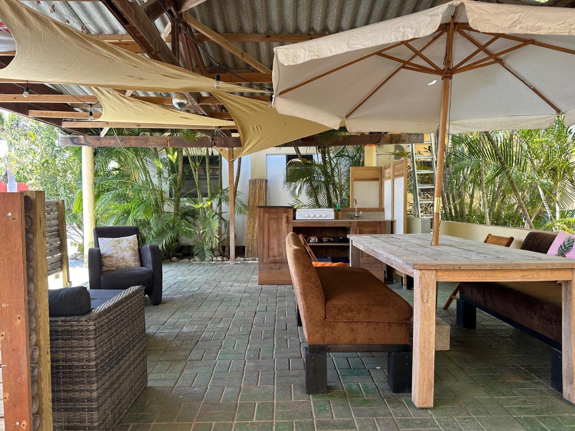 Woodstock Palmresort Curacao Вилемстад Екстериор снимка